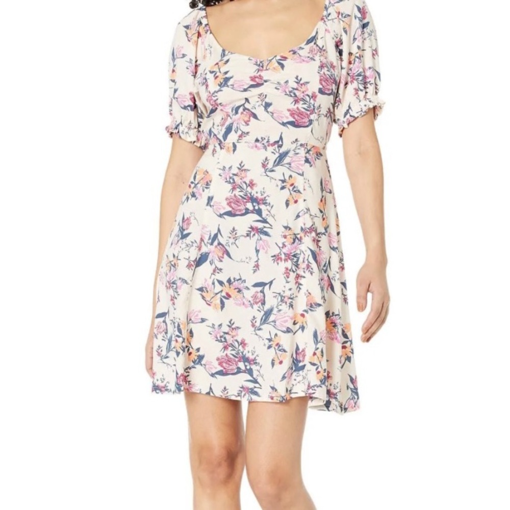Roxy Shimmy Shake Floral Dress . Cream and multicolor flowers. Size L .